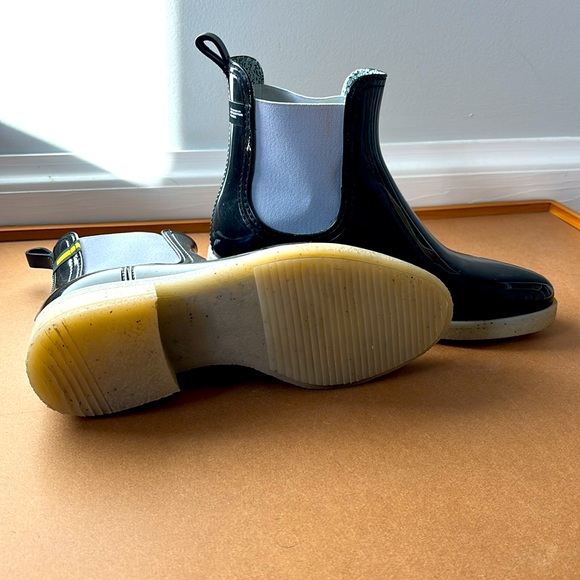 Lemon Jelly ankle height Chelsea rain boots (size 9) - Picture 2 of 6